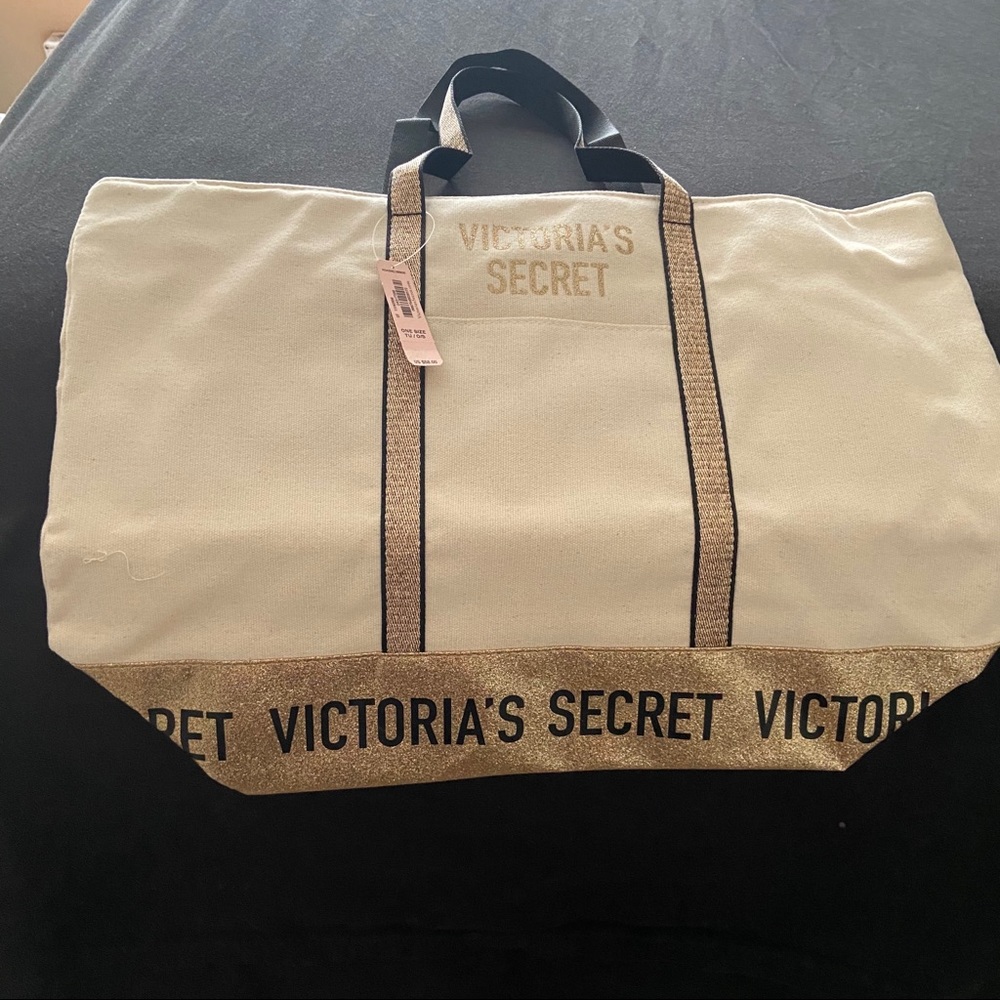 VS Tote